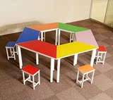 昆明学校办公家具/幼儿园彩色组合课桌椅/个性学生桌椅梯形培训桌