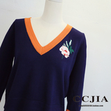 秋季新韩版时尚V领套头撞色刺绣花朵短款七分袖针织衫上衣女