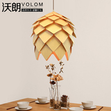 设计师艺术创意灯具个性简约木艺餐厅灯LED单头橱窗松果实木吊灯