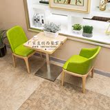 美式咖啡厅桌椅奶茶店茶餐厅米字彩色实木组合个性创意西餐厅家具