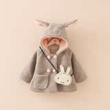 秋冬韩版童装上衣0-1岁宝宝女童儿童连帽萌耳朵兔包包加厚外套