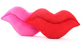 新款婚庆性感红嘴唇毛绒玩具抱枕靠垫创意枕头玩偶节日礼物女生