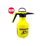 小型压力喷壶家庭园艺气压式喷雾器喷水壶洒水壶浇花喷雾器2L黄色