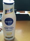[转卖]德国原装 Nivea妮维雅Q10紧肤精华露 身体乳 保湿 去橘皮