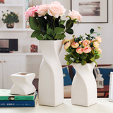 陶瓷白色小花瓶办公室摆件 现代简约创意客厅家居软装饰品 插花器