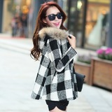 冬季新款女韩版黑白格子毛呢外套斗篷型短款连帽上装配毛领