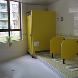幼儿园厕所隔板卫生间隔断防水板抗倍特板小便挡板儿童卡通隔板