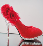 色水晶鞋子女婚礼夏圆头婚鞋红色高跟新娘鞋金色中跟防水台细跟银