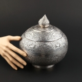 海外回流  银器 收藏19世纪 珍奇 纯银 微雕 罐 盘 香炉 钵 摆件