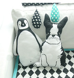 韩国可爱牛头梗企鹅小狗抱枕 儿童房卡通装饰摆设卡通创意靠垫