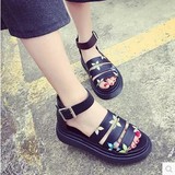 韩版夏季新款女鞋松糕跟厚底涂鸦碎花搭扣包跟软皮黑色学生凉鞋女