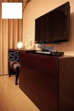 胡桃木色电视柜书桌一体柜卧室书桌电视柜梳妆台电视柜组合定制