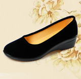 老北京布鞋女式工装鞋护士鞋坡跟黑色美容师工作鞋软底休闲女单鞋