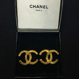 【西洋古董首饰】Chanel vintage 香奈儿 logo耳夹 带盒 售罄欣赏