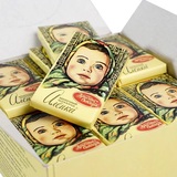 俄罗斯进口大头娃娃巧克力零食礼物15克迷你装拍42块整盒 批发