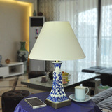欧式个性床头灯创意青花瓷台灯客厅卧室床头 古青花瓷装饰台灯