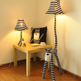 包邮 YQ创意可爱生日结婚礼物 台灯落地灯抱枕卧室3款 条纹猫