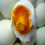 农家新鲜腌制红心出油起沙咸鸭蛋即食熟咸蛋盐蛋放养麻鸭蛋10个