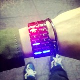 手表男创意概念高科技智能熔岩钢带手链led蓝光女中性时尚电子表