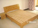 单人床。双人床。大小尺寸。郑州免费送货特价双人床。不带床垫。