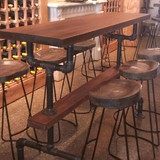 简约复古铁艺水管实木餐桌休闲酒吧西餐厅咖啡厅卡座沙发桌椅组合