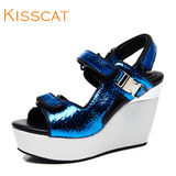 【秒】KISS CAT/接吻猫时尚坡跟防水台女鞋皮超高跟女凉鞋