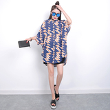 2016夏韩国设计感几何印花燕尾开叉宽松蝙蝠袖中长款真丝雪纺衬衫
