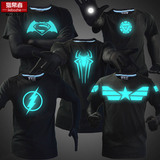 超级英雄夜光钢铁侠发光t恤美国队长蝙蝠侠大战超人荧光短袖T恤男