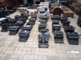 古董打字机，欧美古董机械打字机