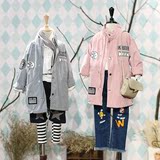 2016韩国品牌秋款童装贴标刺绣字母儿童外套 中长款男女童风衣