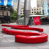 【HOSS MIA】玻璃钢休闲椅 户外红色长凳 商场休息椅 异形组合凳