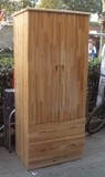 特价杉木衣柜。松木衣柜实木两门柜实木衣柜，实木书柜三门柜