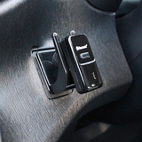 日本YAC汽车用品蓝牙耳机支架便携挂钩 创意车载车用免提电话夹子