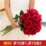 假花客厅装饰花仿真花玫瑰花餐桌上的装饰花白红欧式玫瑰花束绢花