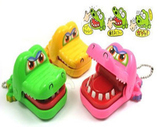 创意新奇小号会咬手指的鳄鱼整人趣味儿童玩具节日礼物装饰挂件