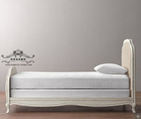 欧式风情现代复古法式浪漫主义风格雕刻做旧软包实木双人床。