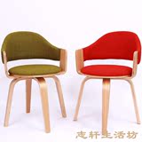 现代简约布面实木椅子休闲椅旋转椅北欧创意个性靠背椅时尚特价包