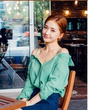 现货夏季女装韩国代购小清新宽松性感露肩绿色长袖吊带雪纺衬衫