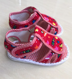 手工男女宝宝凉鞋黑色红色夏季婴儿舒适布鞋新款孩子一周岁学步鞋