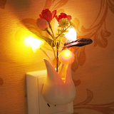 百合花玫瑰草蘑菇灯创意七彩蘑菇灯光控感应LED节能小夜灯 卧室起
