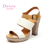 Daphne/达芙妮新款正品 罗马风防水台超高跟粗跟女凉鞋1515303031