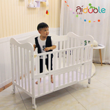 婴儿床实木白色儿童床游戏床多功能带脚轮bb宝宝床可变书桌 新品