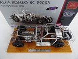 阿尔法 罗密欧 8C 骨架  合金汽车模型 1:18比例 CMC 限量