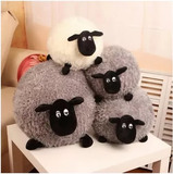 毛绒玩具羊公仔肖恩羊抱枕创意男女友生日礼物情侣小羊玩偶靠垫枕