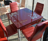 饰美 钢化玻璃餐桌餐台现代简约风格4人便宜餐桌酒红色成人桌子