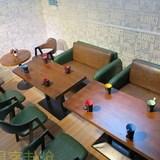 新款皮艺实木咖啡厅奶茶甜品店西餐厅图书馆沙发卡座桌椅桌子组合