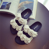白色沙滩拖鞋韩版新款花朵装饰一字型显瘦松糕厚底女拖鞋懒人鞋