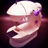正品电动缝纫机迷你家用袖珍手动缝纫机便携微型实用小缝衣机衣车