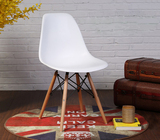 现代创意休闲咖啡塑料家用餐椅会议办公书桌实木靠背设计师椅子