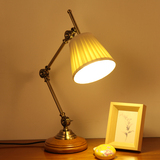 北欧简约现代风格床头灯创意时尚实木卧室书房装饰台灯